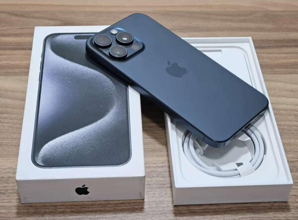 iPhone 15 pro Max 256gb