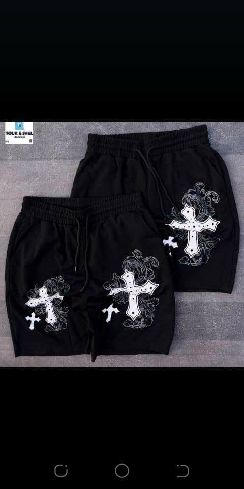 Shorts noirs avec motif croix