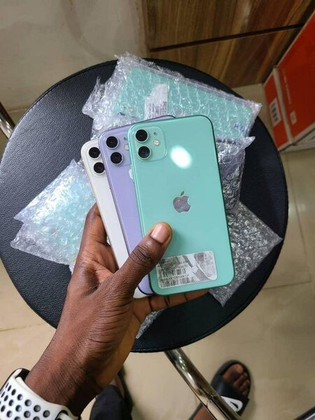 Smartphone Apple Violet