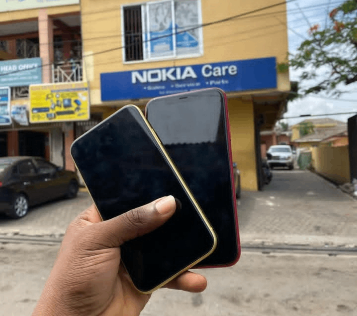 iPhone 11