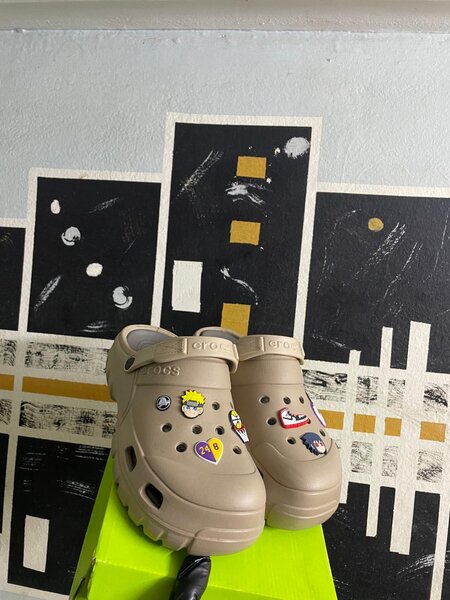 Crocs