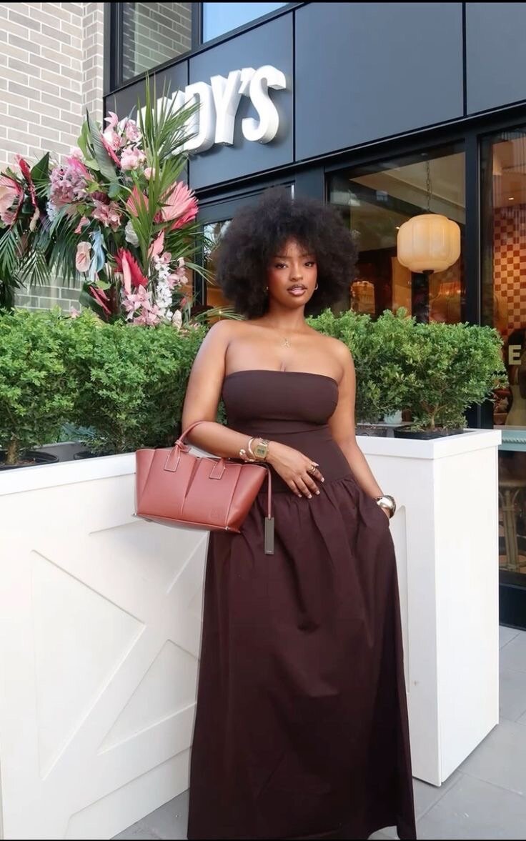 Robe longue élégante marron