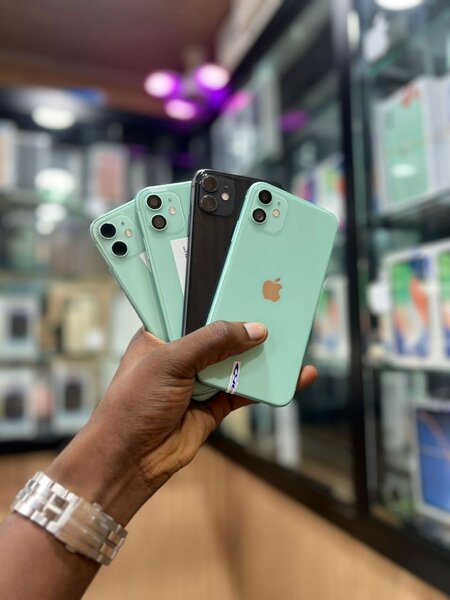 iPhone 11