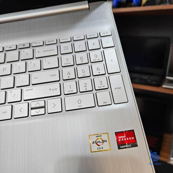 HP NOTEBOOK 15