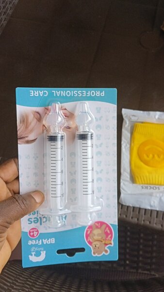 Seringues nasale bébé