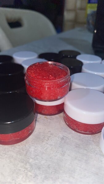 Lip exfoliating scrub