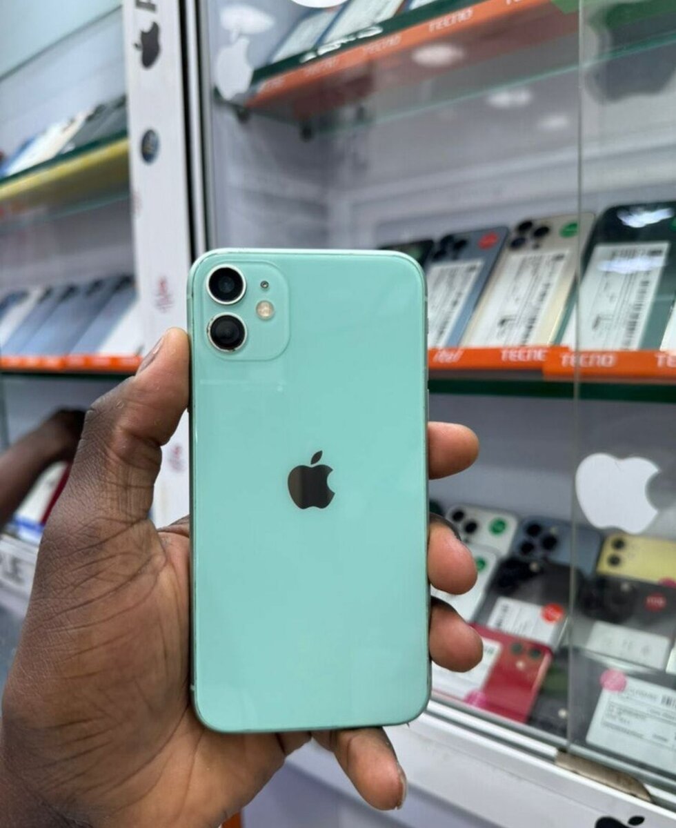 IPHONE 11