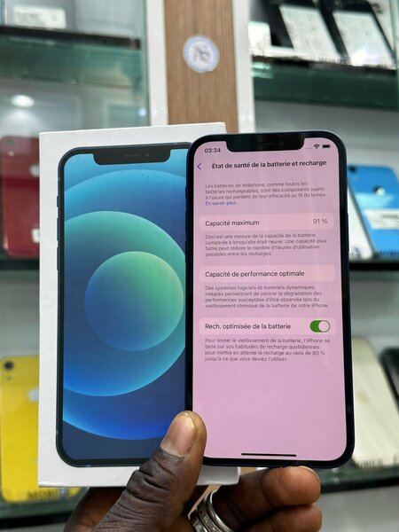iPhone 12 64giga propre