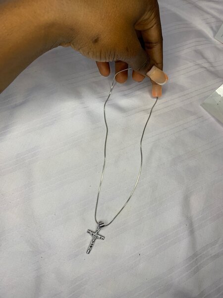 Male necklaces