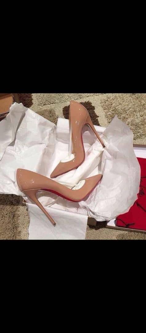 Escarpins LOUBOUTIN