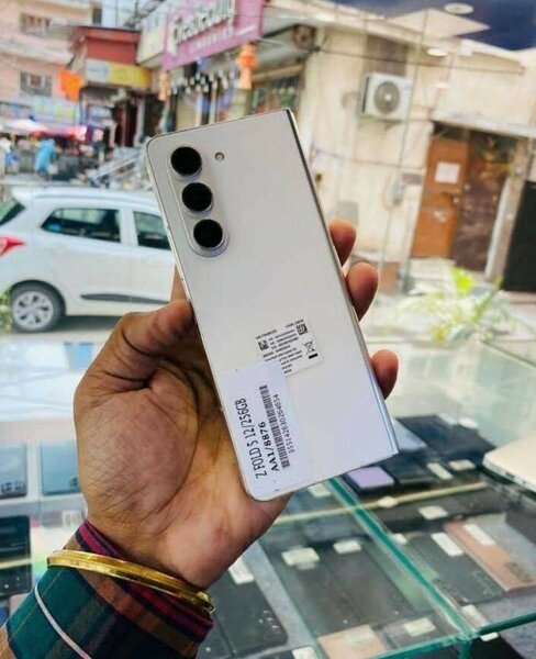Smartphone pliable Android