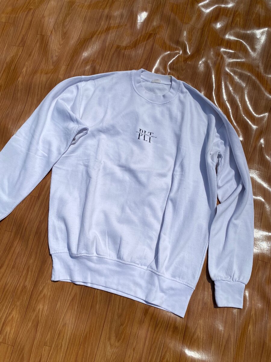 White sweatshirt unisex