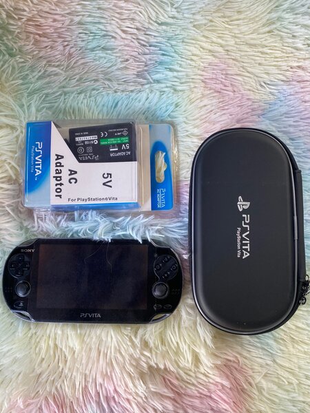 PS VITA FAT