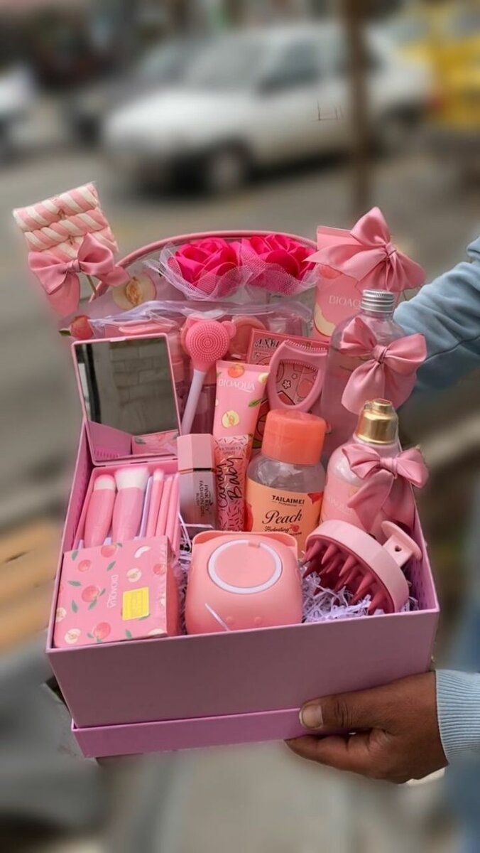 GIFT SETS
