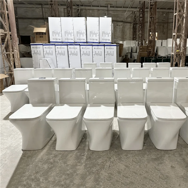 Toilette moderne en céramique