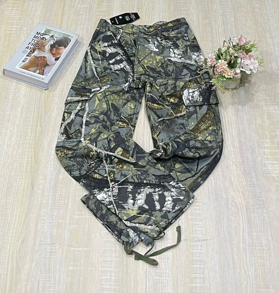 Cargo pants