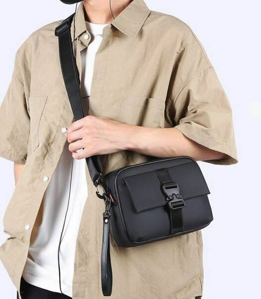 Sacoche bandoulière homme élégante