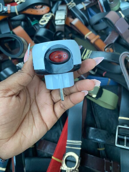 Adaptateur de Prise Universel