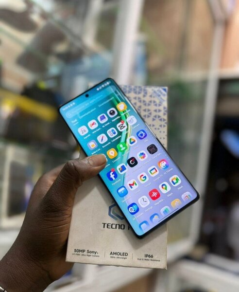Tecno comon 40 pro