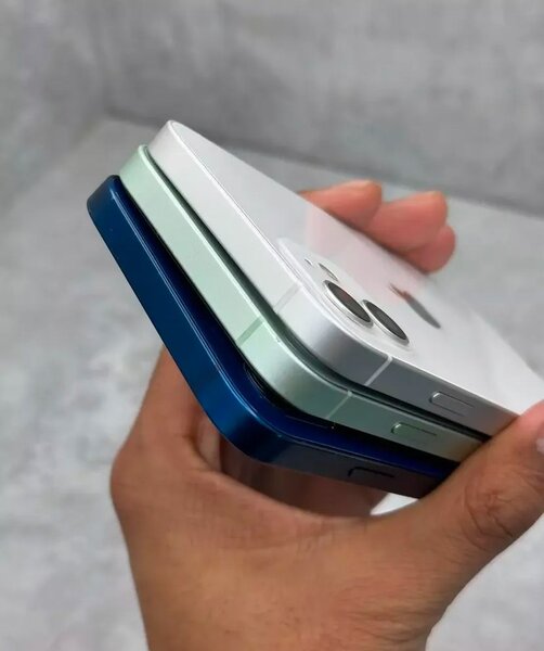 Apple iPhone 12