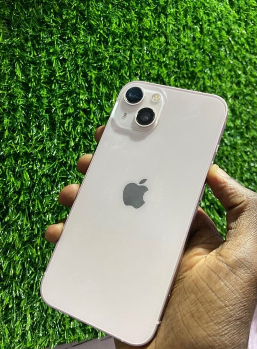 iPhone 13