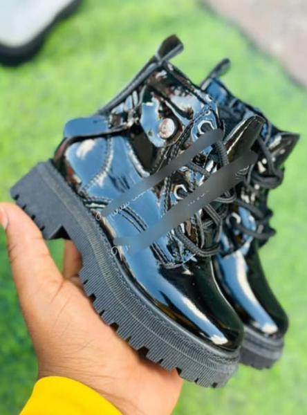 Kids shoes