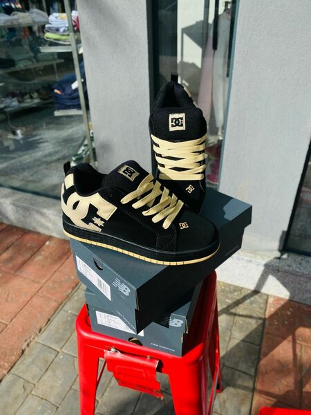 DC SHOE FIRST CLASS