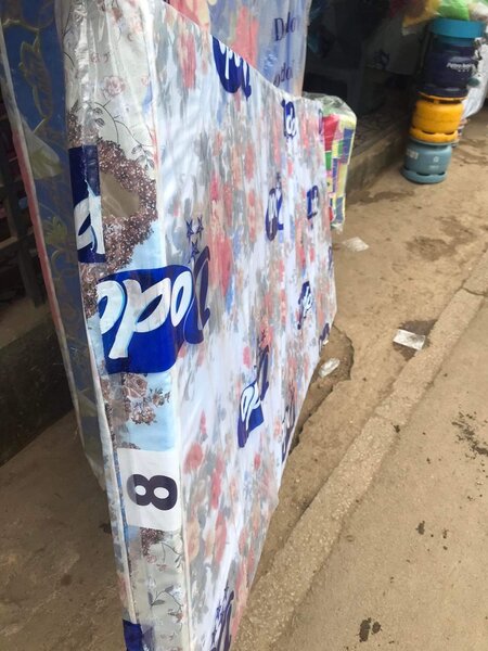 Matelas une place épaisseur 8