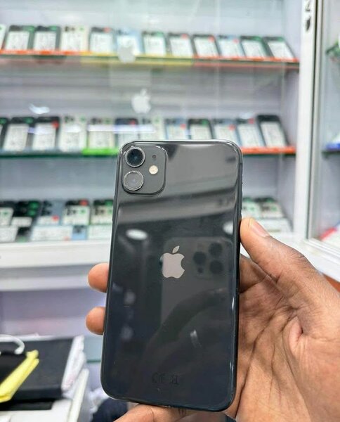iPhone 11 Noir - 64GB