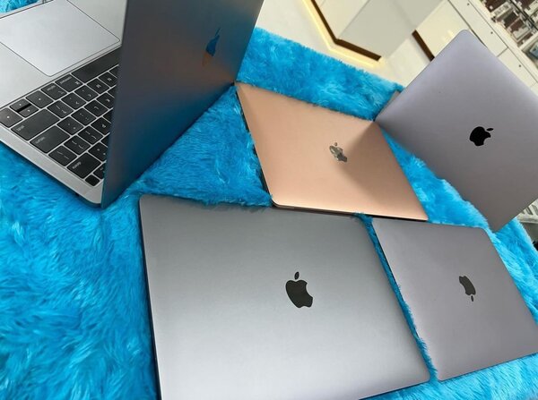 MacBook