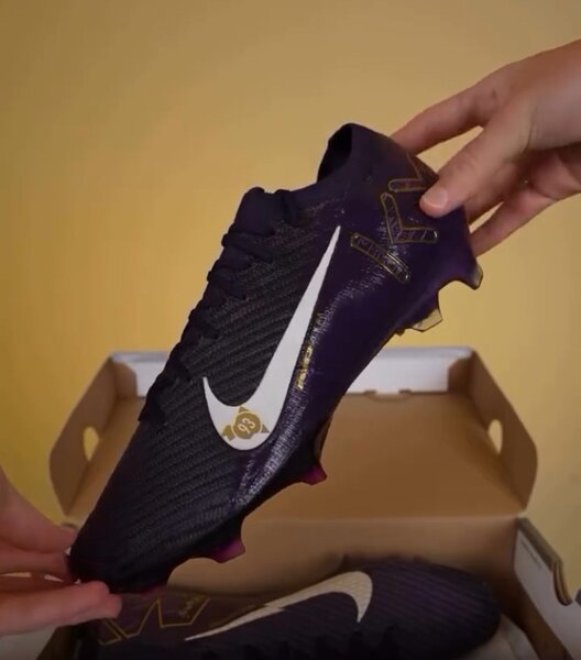 NIKE 100 %