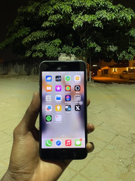 iPhone 8 Plus