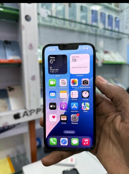 iPhone 13