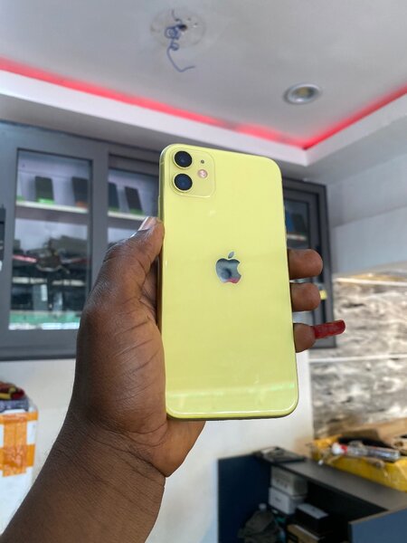 iPhone 11
