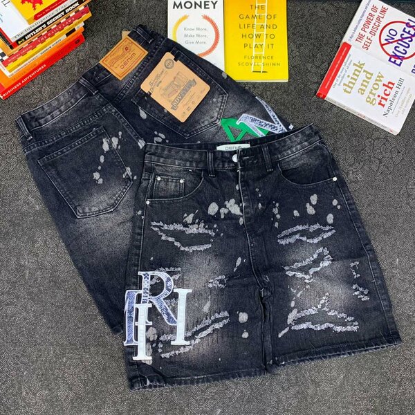 Short jeans