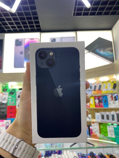 iPhone 13