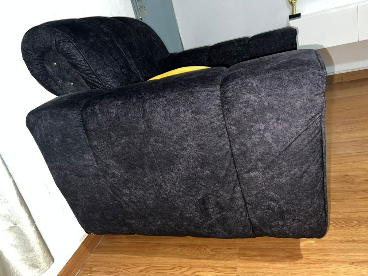 Fauteuil moderne en velours