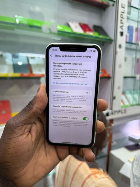 iPhone XR 64G