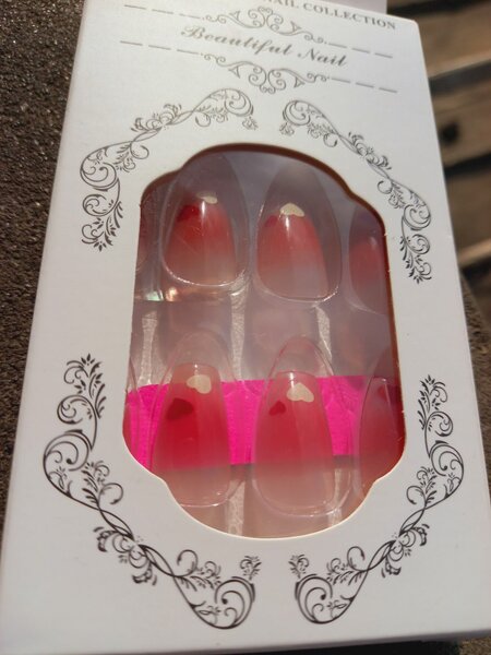 2 paquets ongles Postiches