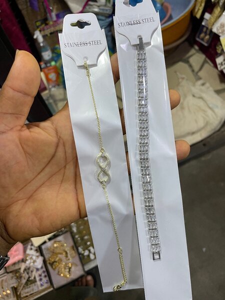 Bracelet