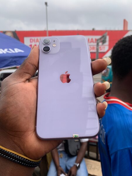 iPhone 11
