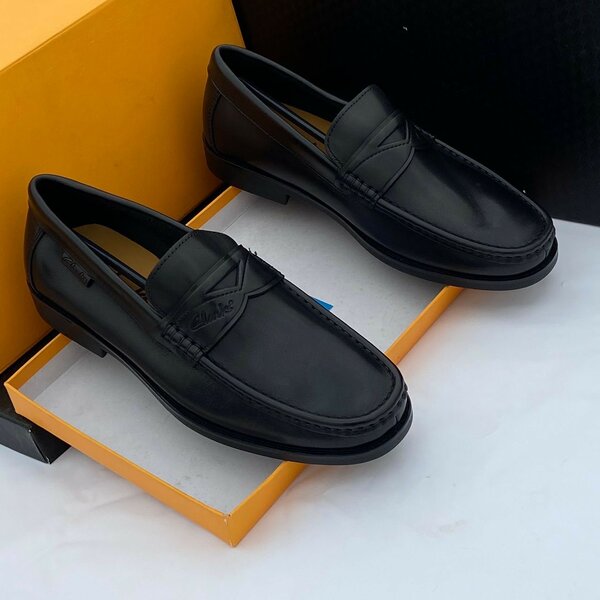CLASSIC SHOES