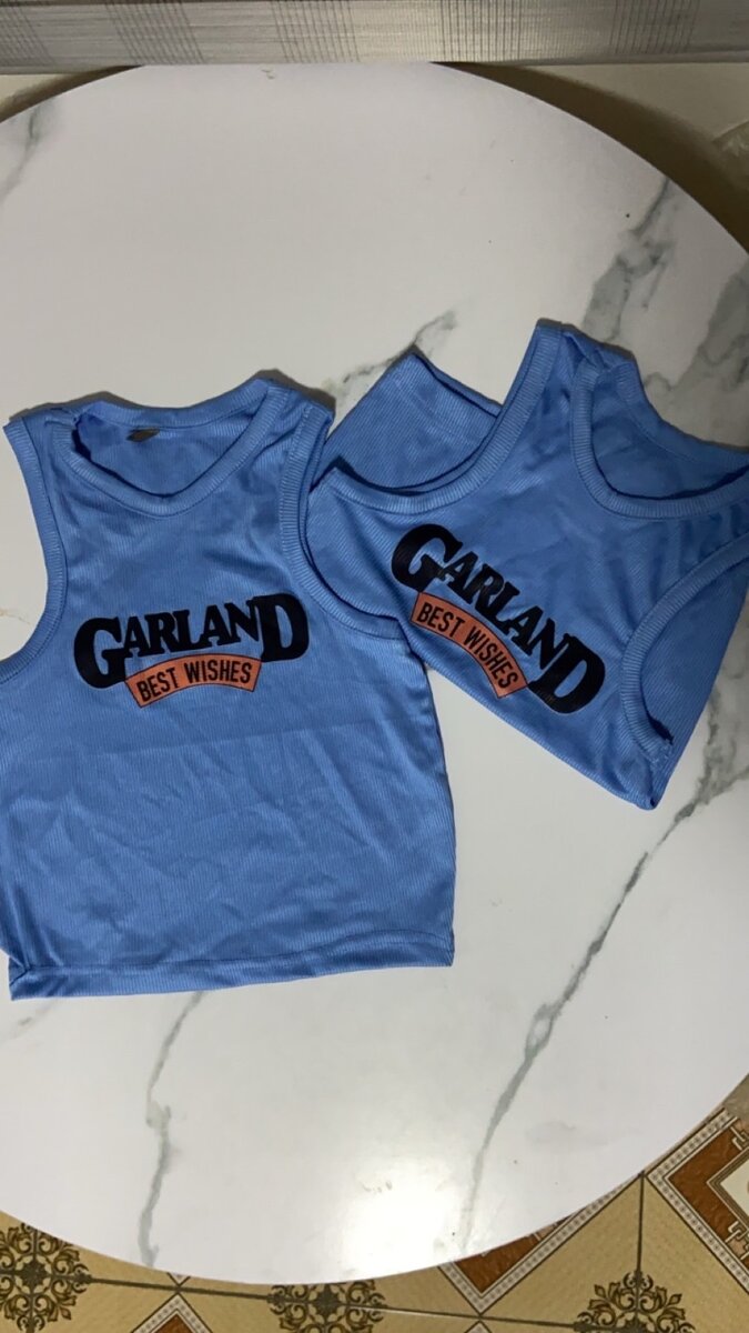 Women crop tops