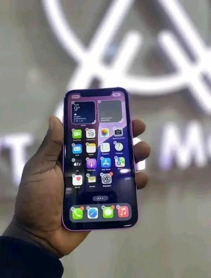Smartphone violet élégant