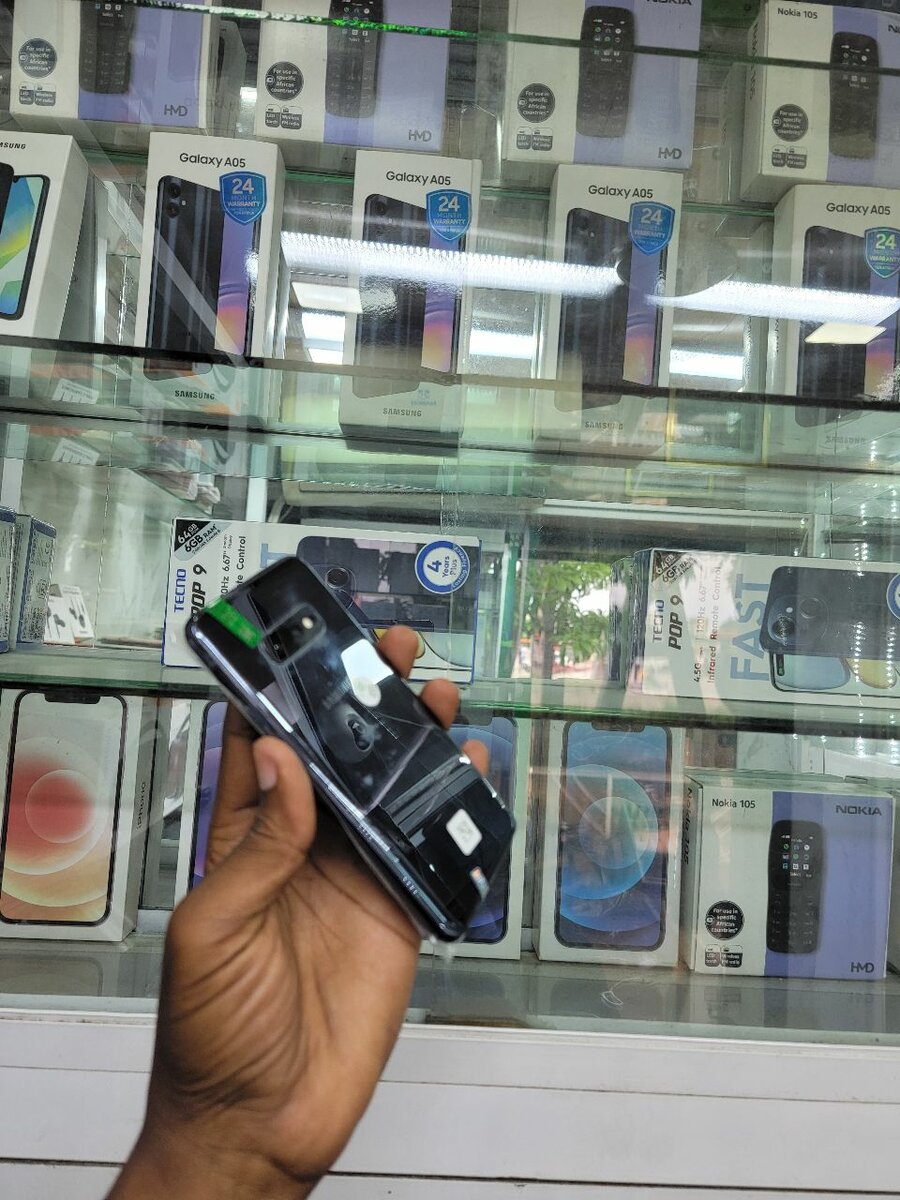 Samsung s10e