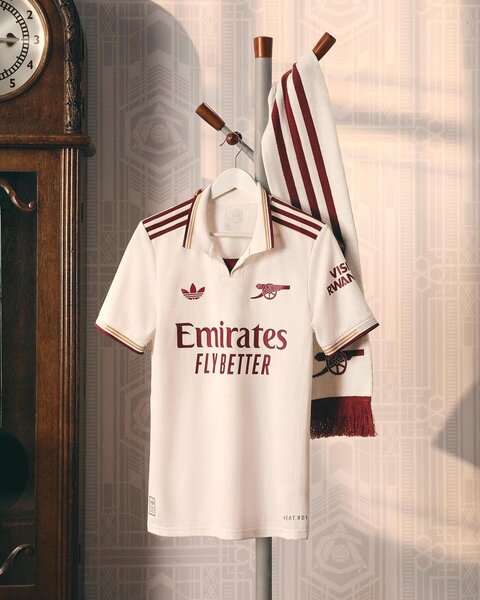 Maillots de football authentiques