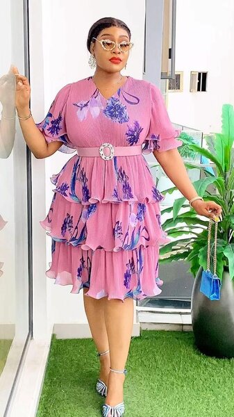 Ladies dress with belt
