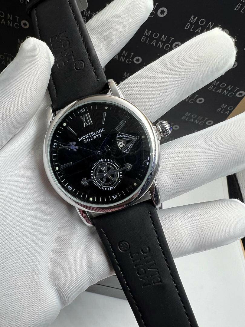 Montre Quartz Noire Élégante