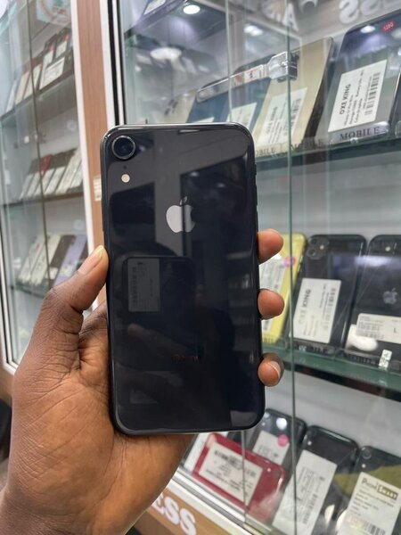 iPhone XR