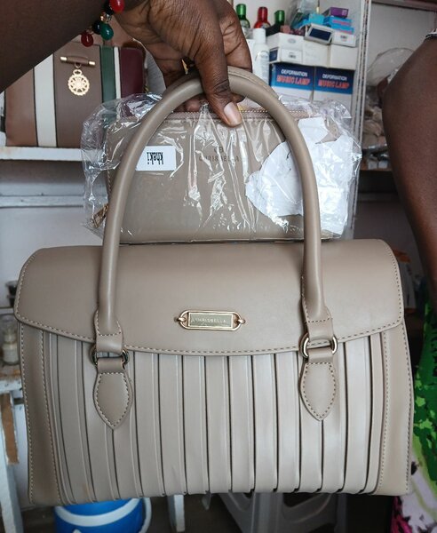 Sac tendance beige élégant